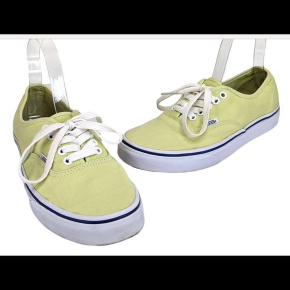 Vans Shoes - Unisex Vans Sneakers- Women’s 8/Men’s 6.5